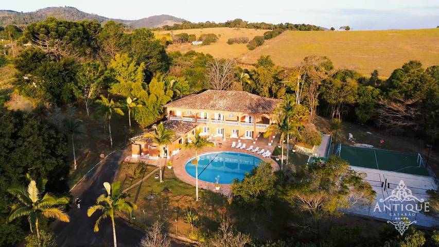 Casas e apartamentos de temporada para 20 pessoas, com sauna e jardim e ainda piscina and vista, adaptado a crianças em Bragança Paulista