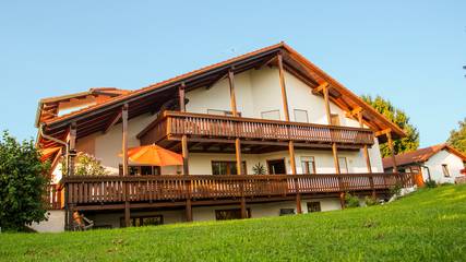 Ferienhaus für 4 Personen, mit Sauna und Garten in Bayern