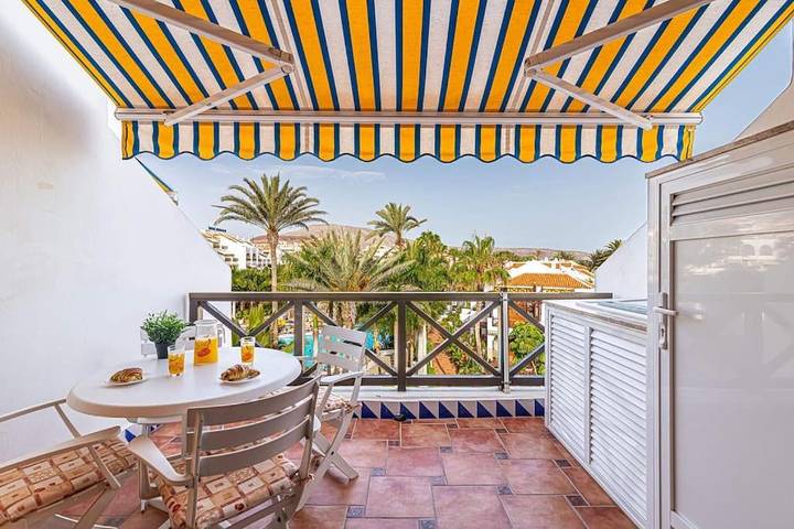 Apartamento para 4 personas, con Balcón y Terraza además de Jardín y Piscina para niños en Parque Santiago