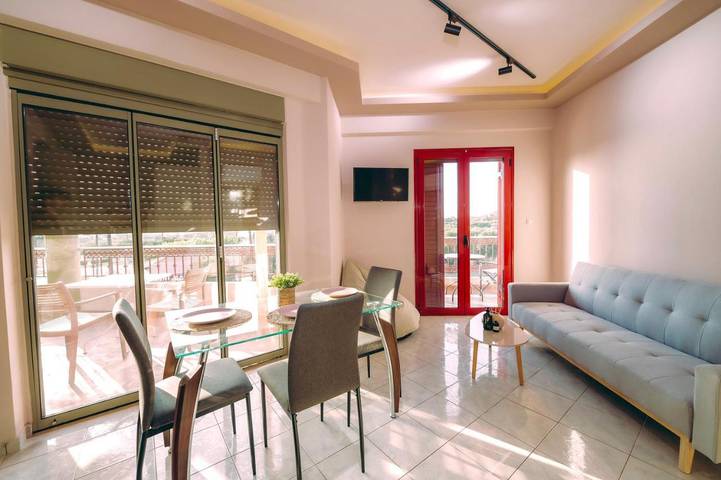 Ferienwohnung für 3 Personen, mit Ausblick und Terrasse in Agios Ilias - 2