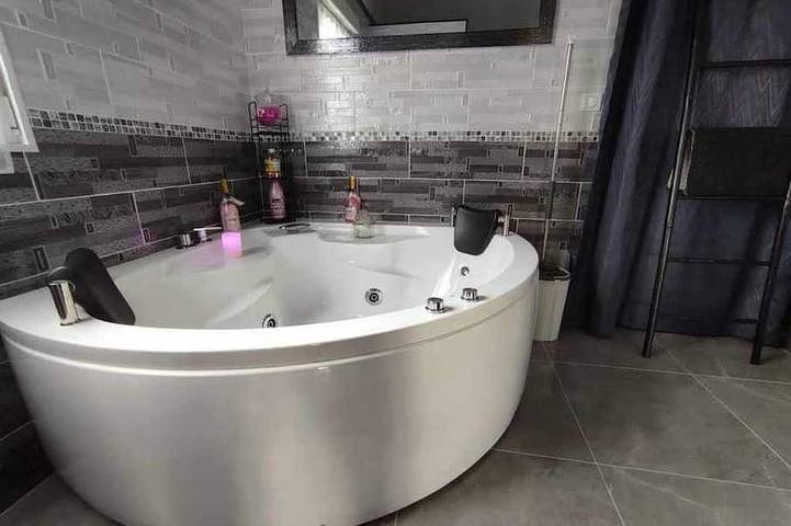 Villa pour 4 personnes, avec jardin ainsi que terrasse et jacuzzi à Carcassonne - 3