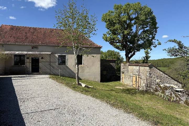 Location de vacances pour 6 personnes, avec jardin à Concorès