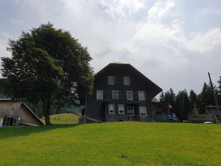 Ferienwohnung für 8 Personen, mit Terrasse und Garten sowie Ausblick in Schwarzenberg (Schweiz)