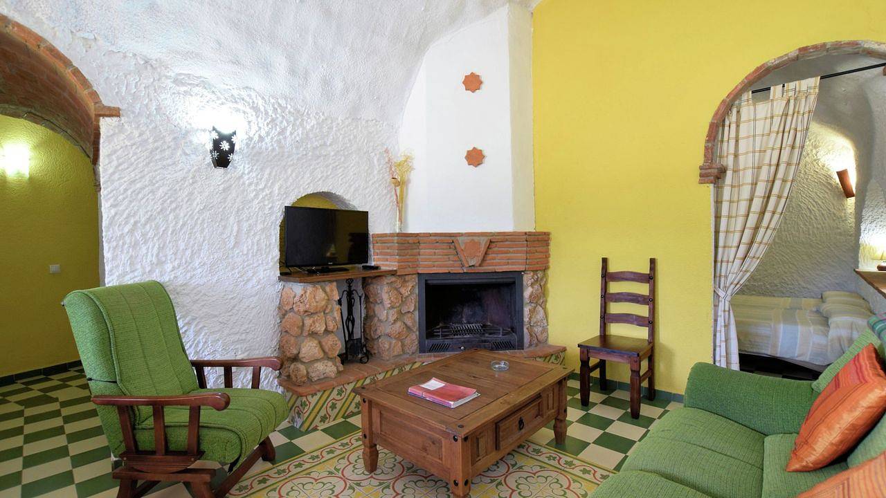 Apartamento vacacional entero, Apartamento de vacaciones para 4 personas con piscina in El Bejarín, Guadix