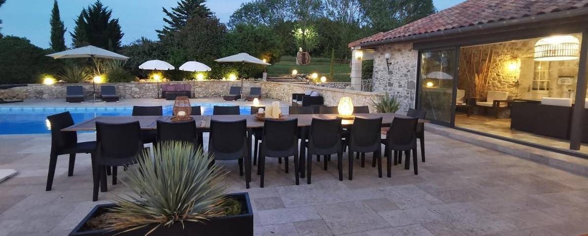 Location de vacances pour 3 personnes, avec piscine ainsi que jardin et vue à Pailloles - 3