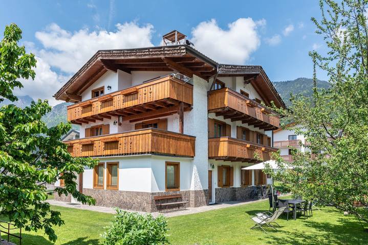 Appartamento per 6 persone, con Giardino a Pinzolo