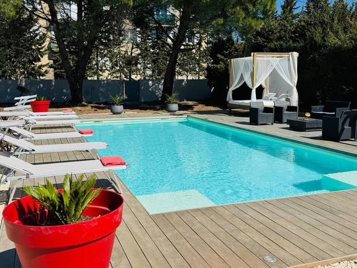 Location de vacances pour 8 personnes, avec vue ainsi que piscine et terrasse, animaux acceptés à Peyriac-Minervois - 2
