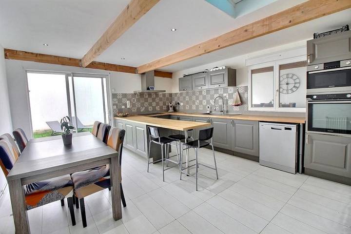 Ferienhaus für 6 Personen, mit Whirlpool und Terrasse, mit Haustier - 1