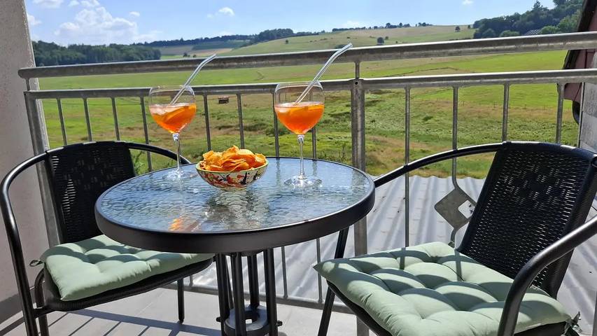 Gîte pour 4 personnes, avec balcon à Winkel