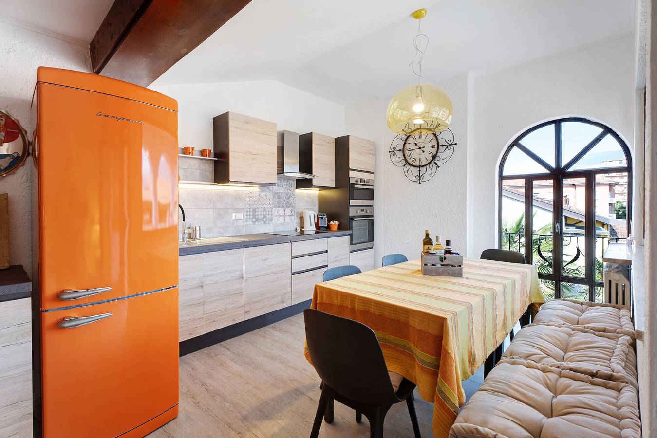 Entire apartment, Mansarda Vialba Apartment in Holiday Home with Lake View and Balconies in Germignaga, Lago Maggiore (Lombardy)