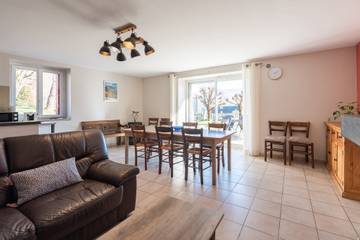 Location De Vacances pour 9 Personnes dans Ouzous, Pyrénées, Photo 4