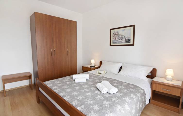 Gîte pour 2 personnes, avec jardin et vue à Umag - 4