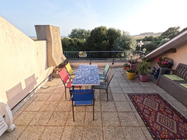 Gîte pour 5 personnes, avec terrasse dans Plage du Fogeo