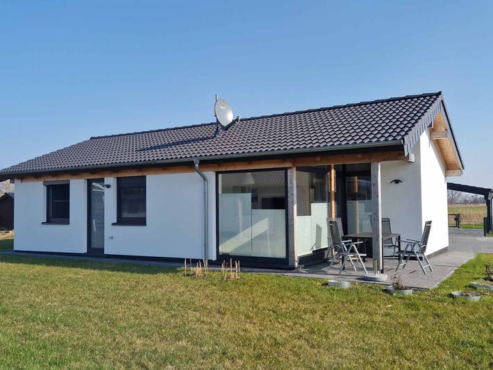 Ferienhaus für 4 Personen, mit Terrasse und Garten sowie Sauna