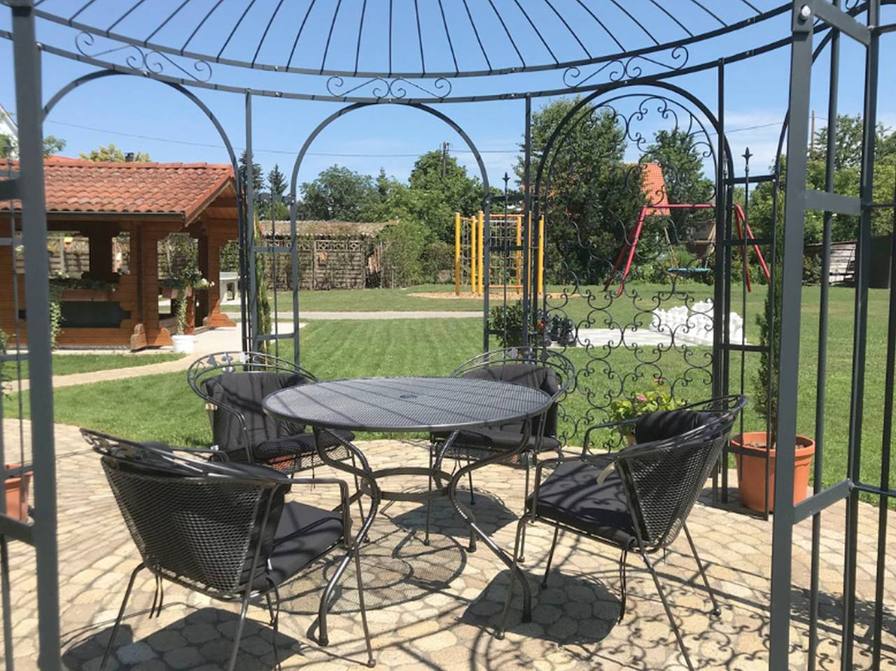 Ganze Ferienwohnung, Gästehaus Trostelhof - Ferienwohnung 8, 52 qm, 1 Schlafzimmer, max. 2 Personen in Neufrach, Salem
