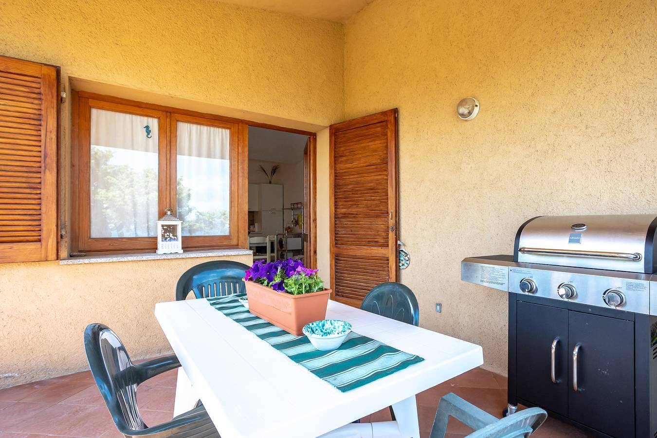 Entire apartment, Villa 'Chiara' with sea view, Wi-Fi and air conditioning in Costa Paradiso, Trinità d'Agultu e Vignola region