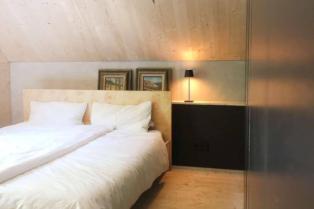 Ganze Wohnung, Burgstrasse Apartment West mit Garten und Sauna in Altleiningen, Saar-Nahe-Bergland