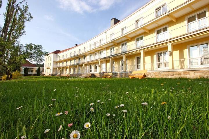Hotel für 2 Personen, mit Terrasse und Garten sowie Pool und Sauna in Tabarz