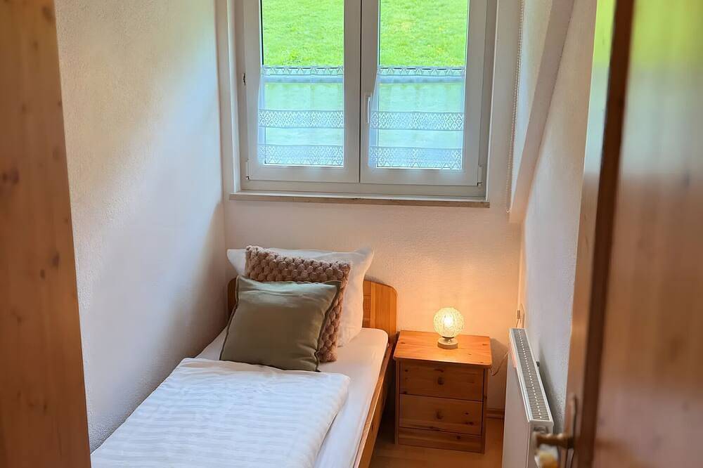 Ganze Wohnung, 'Ferienwohnung mit Bergblick 1' mit Balkon und Wlan in Suedlicher Schwarzwald, Wieden