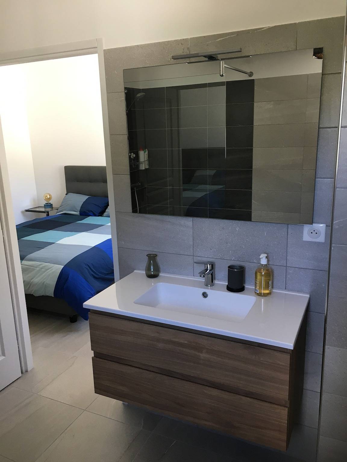 Appartement entier, Appartement moderne à Bastia de 57 m² avec vue mer exclusive in Ville-di-Pietrabugno, Cap Corse