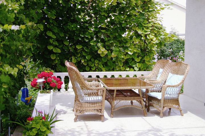 Ferienwohnung für 8 Personen, mit Balkon/Terrasse in Vrsi