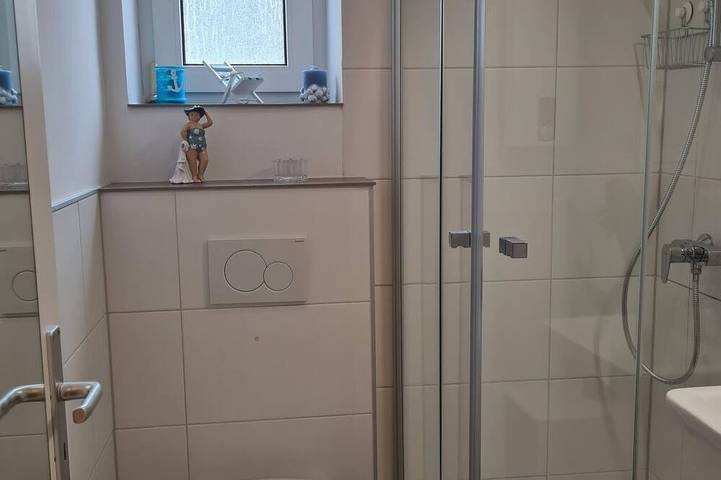 Ganze Wohnung, Zentrale, liebevoll eingerichtete Ferienwohnung in Monheim am Rhein, Kreis Mettmann