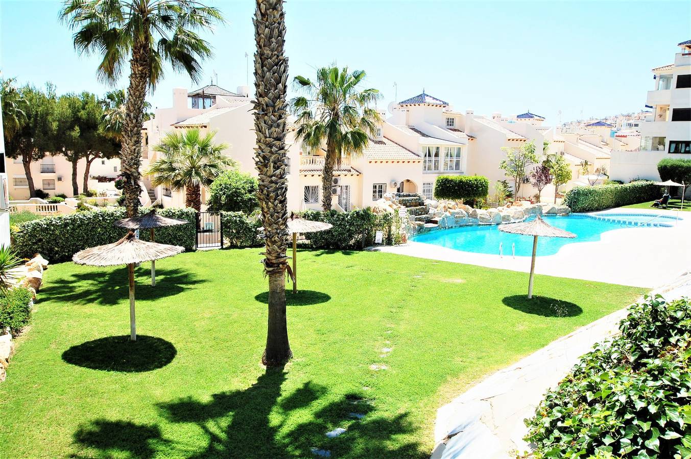 Maison de vacances avec piscine partagée, terrasse et Wi-Fi in Las Ramblas Golf, Orihuela