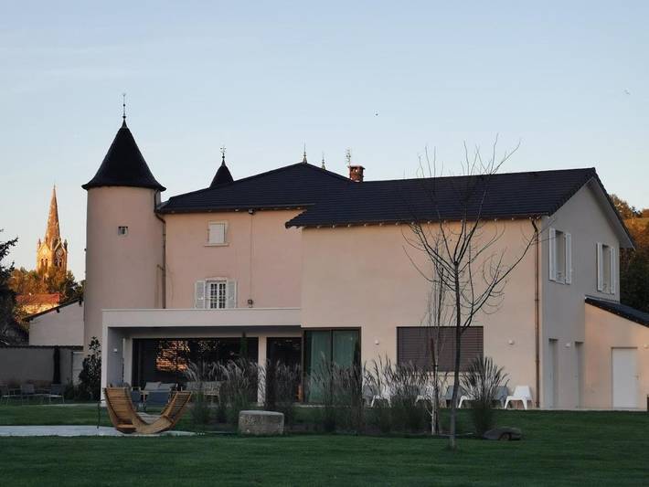 Location de vacances pour 2 personnes, avec vue et jardin à Oytier-Saint-Oblas - 3