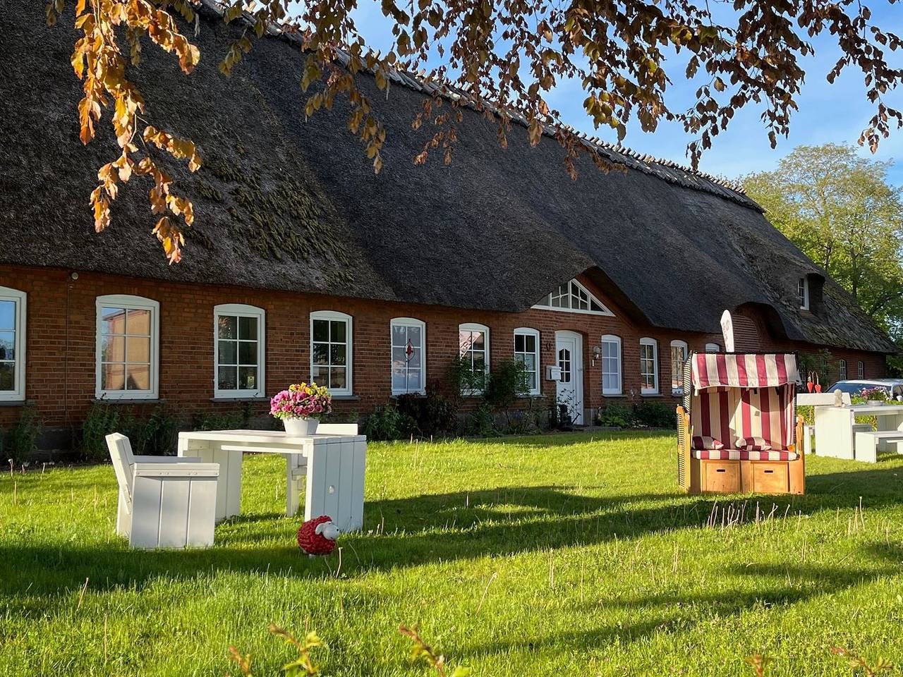Ganze Wohnung, Ella - unter Reet, Strandnah, Hunde erlaubt, Garten in Ringsberg, Schleswig-Flensburg
