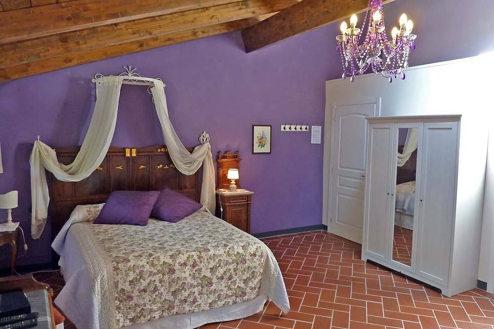 Un'antica locanda ricca di fascino nella natura delle montagne toscane in Pistoia, Provincia di Pistoia