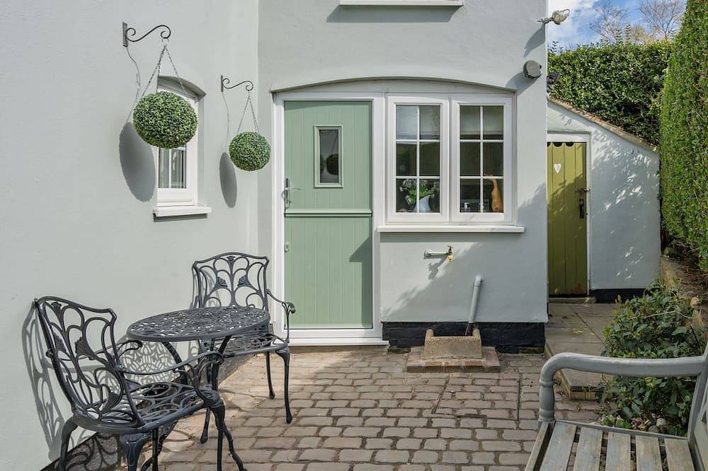 April Cottage | Charming Coastal Cottage Near the Beach in Winterton-on-Sea in Great Yarmouth, The Broads
