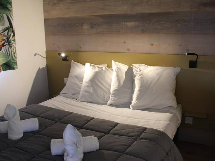 Studio entier, Camping Portes d'Ariège - Studio 2 personnes - Studiotel premium in Pamiers, Ariège