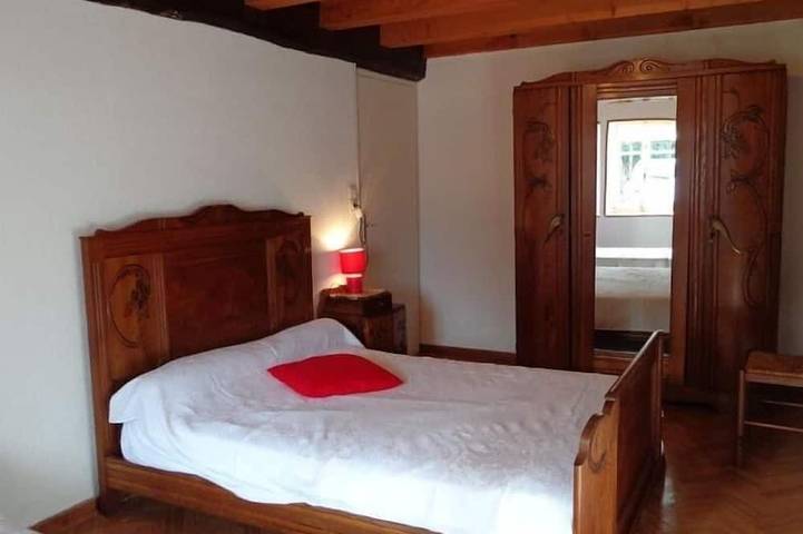 Gîte pour 8 personnes, avec jardin et sauna à Saint-Juire-Champgillon - 2