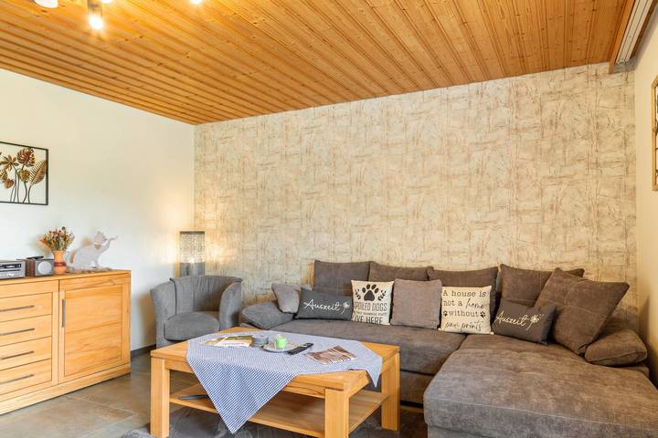 Entire apartment, Holiday Apartment 'Relaxinn Bavarian Fewo's with Private Terrace, Private Garden and Wi-Fi in Wegscheid, Passauer Land