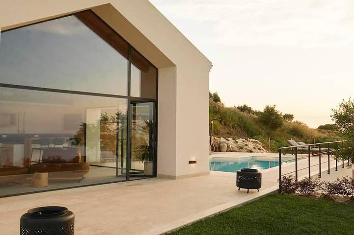 Villa für 5 Personen, mit Pool und Terrasse - 1