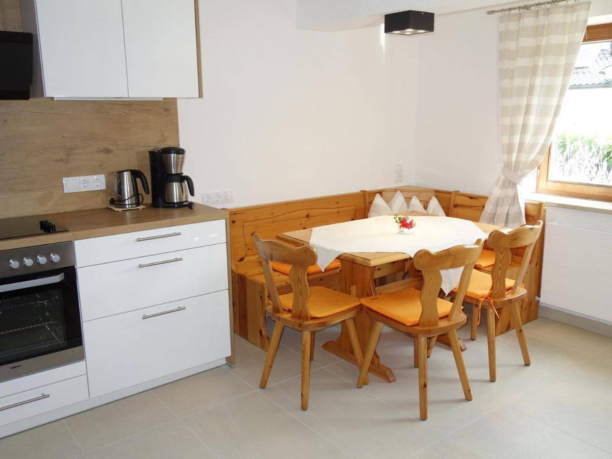 Ganze Wohnung, One-Bedroom Apartment in Stubaier Alpen, Inzing
