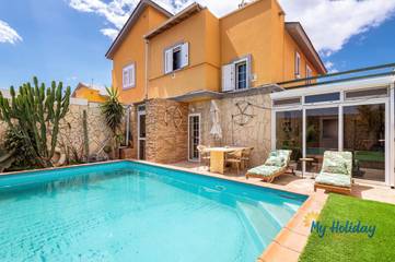 Gîte pour 6 personnes, avec piscine ainsi que jardin et terrasse dans Castillo del Romeral