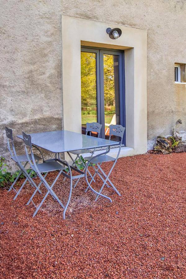 Domaine d'Aromm - Chambres d'hotes & gites - Piscine, Jacuzzi, Etangs & Animaux - Au calme in Ouches, Région de Roanne