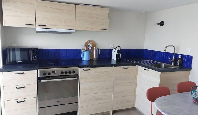 Gîte pour 4 personnes, avec vue et terrasse à Carolles - 2