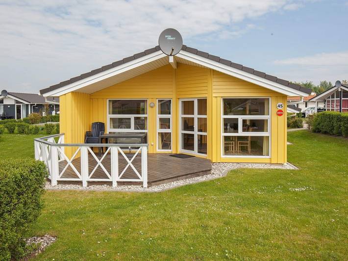Ferienhaus für 6 Personen, mit Whirlpool und Terrasse sowie Garten und Sauna in Lensterstrand - 2