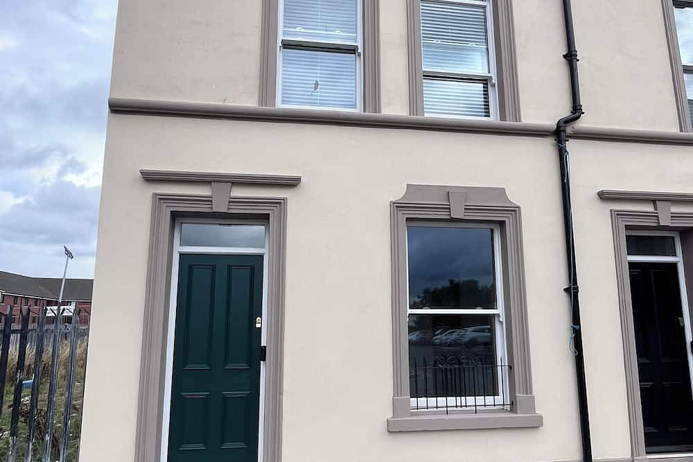 Ganze Wohnung, Edwardian Town Centre Property, in Lurgan, Lough Neagh