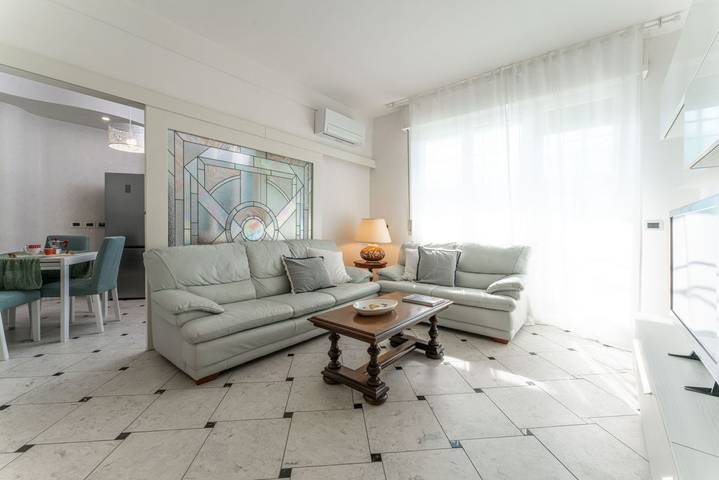 Holiday apartment for 4 people, with balcony and balcony/terrace, with pets - 1