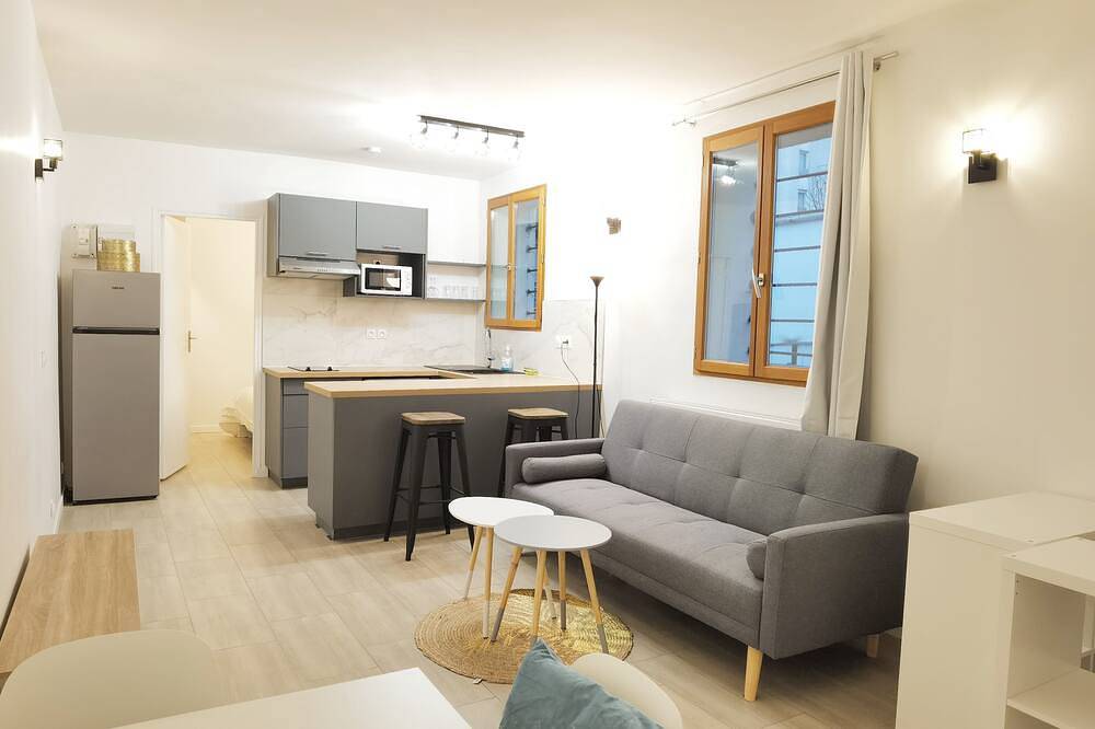 Ganze Wohnung, New deco Apt with private yard 150m to Rer bagneux in Bagneux, Hauts-de-Seine