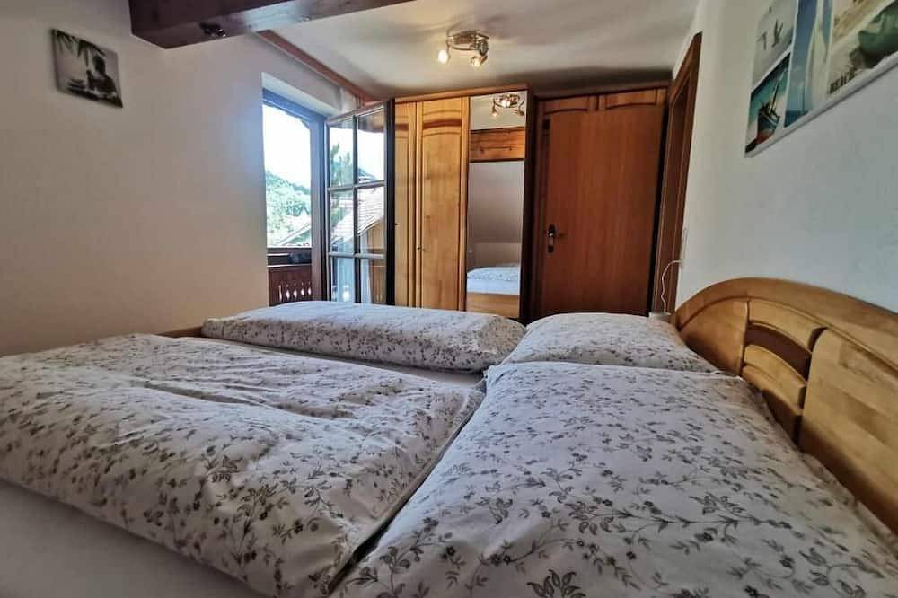 Ganze Wohnung, Zentral aber ruhig gelegenes Appartement Sisipark mit 2 Balkonen in Bad Ischl, Traunviertel