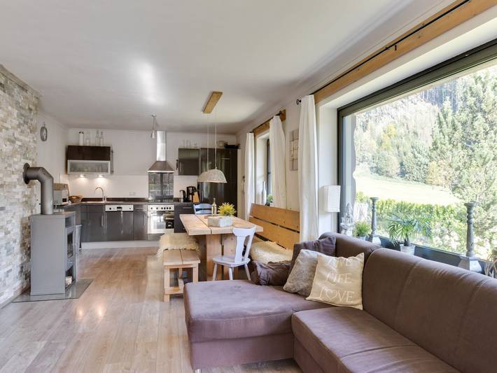 Ferienwohnung für 12 Personen, mit Balkon und Terrasse sowie Garten in Leogang
