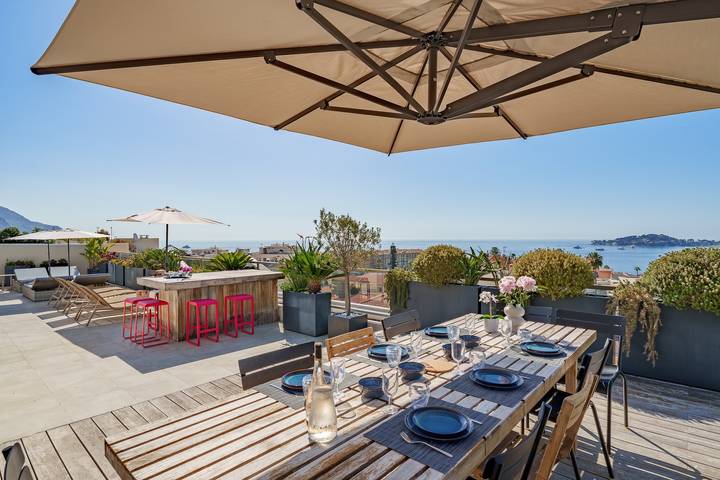 Location de vacances pour 6 personnes, avec Terrasse à Beaulieu-sur-Mer