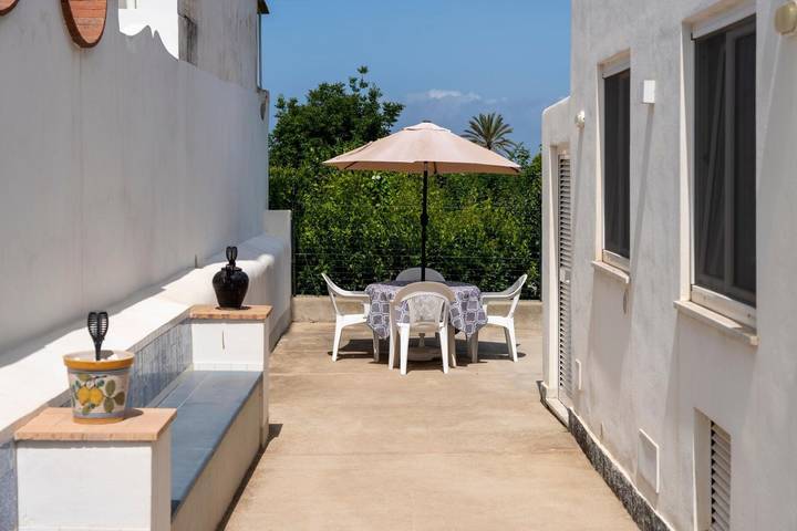 Ein Stück Paradies in Anacapri mit privater Sonnenterrasse und Meerblick in Anacapri, Neapel Provinz
