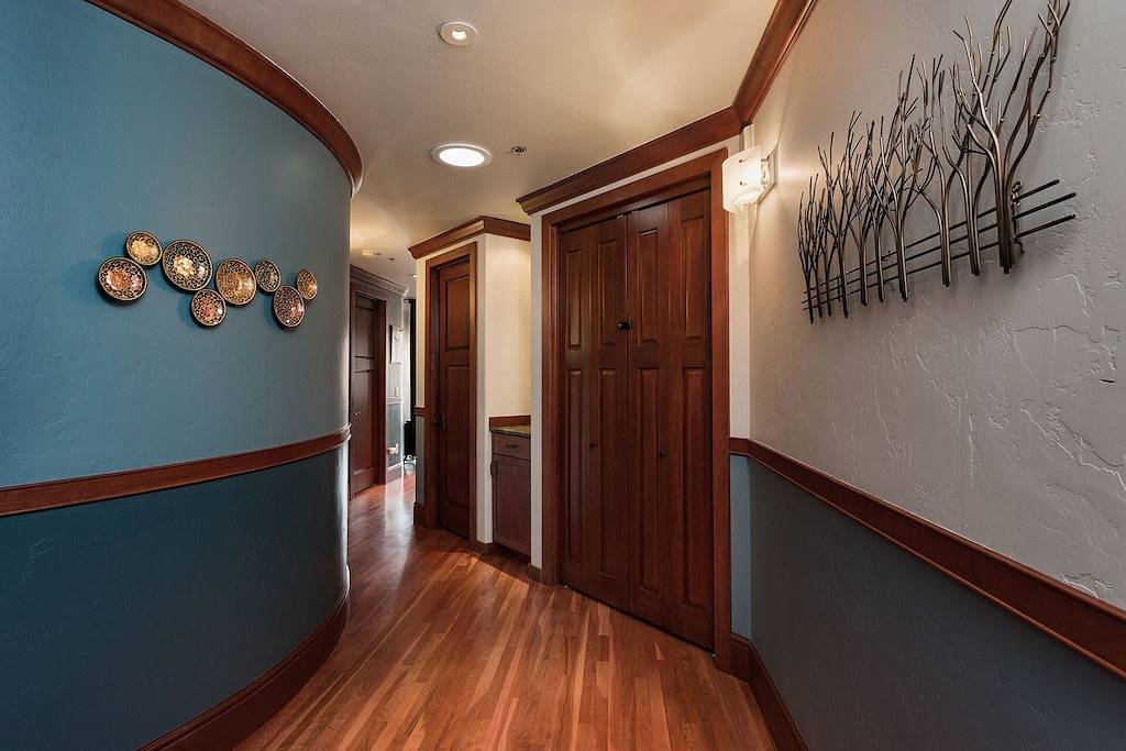 Ganze Wohnung, Luxusapartment mit Blick auf die historische Main Ave. - Great Deck und Blick auf die Berge in Durango (Colorado), San Juan National Forest