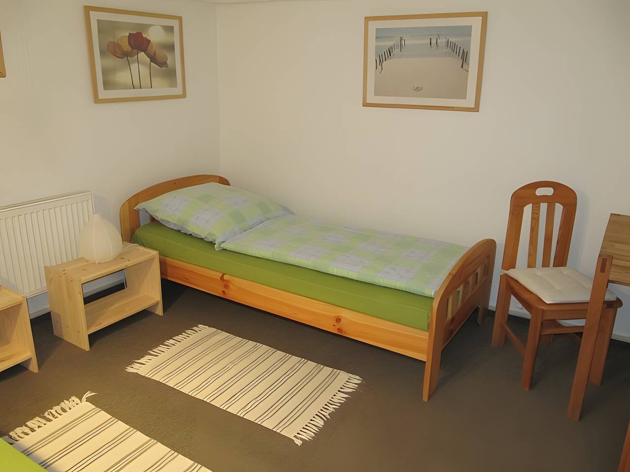 Ganze Wohnung, Apartment 'Lortz' mit privater Terrasse, Gemeinschaftsgarten und Wlan in Cuxhaven, Cuxland