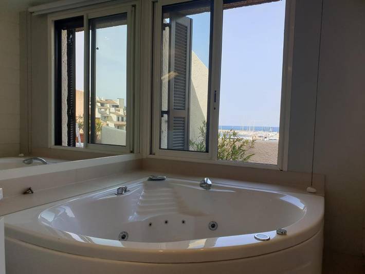 Ferienwohnung für 4 Personen, mit Balkon und Terrasse sowie Ausblick in Cogolin - 4